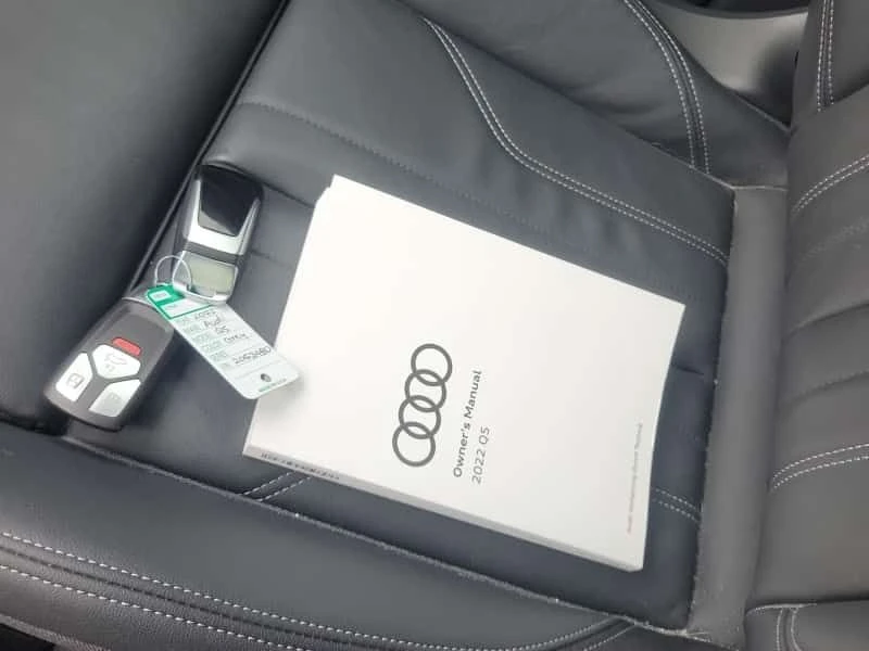 Audi Q5 * PROGRESSIV * CARFAX * S-LINE * PANO * DIGITAL - изображение 7