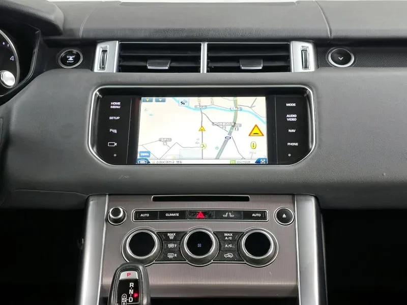 Land Rover Range Rover Sport 3.0D, снимка 14 - Автомобили и джипове - 54500567