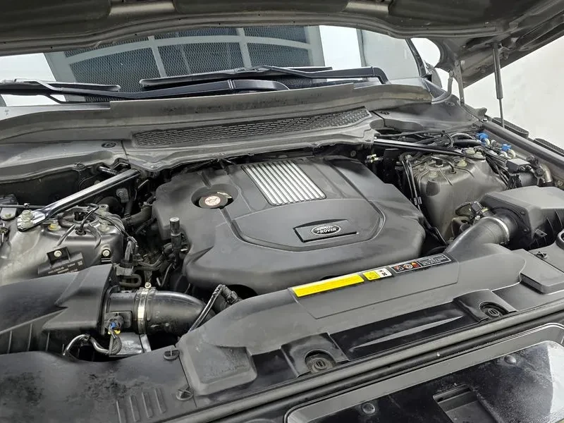Land Rover Range Rover Sport 3.0D, снимка 6 - Автомобили и джипове - 54500567