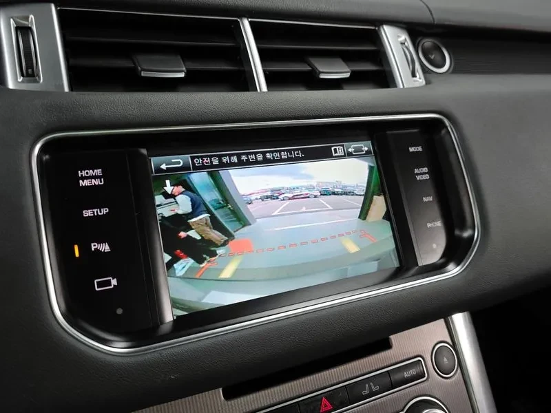 Land Rover Range Rover Sport 3.0D, снимка 15 - Автомобили и джипове - 54500567