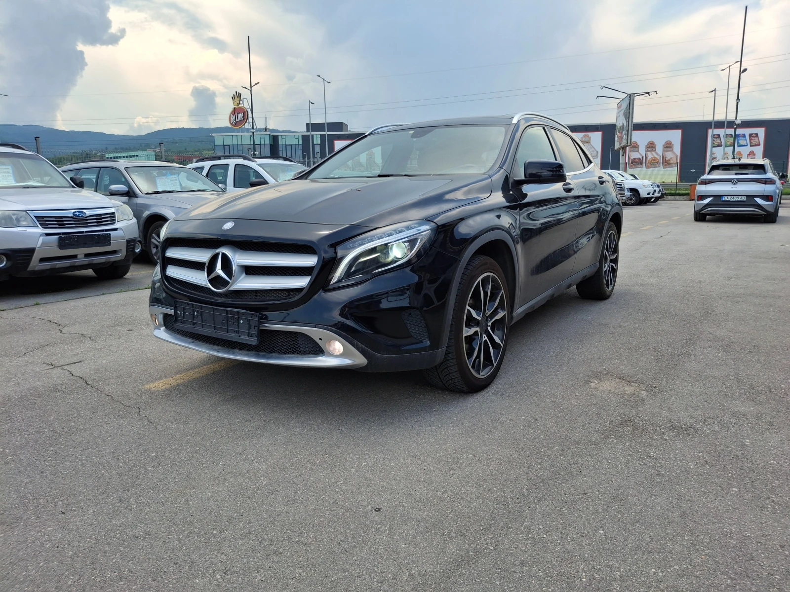 Mercedes-Benz GLA 220 4 MATIC, КОЖА, NAVI, PANORAMA, LED - изображение 3