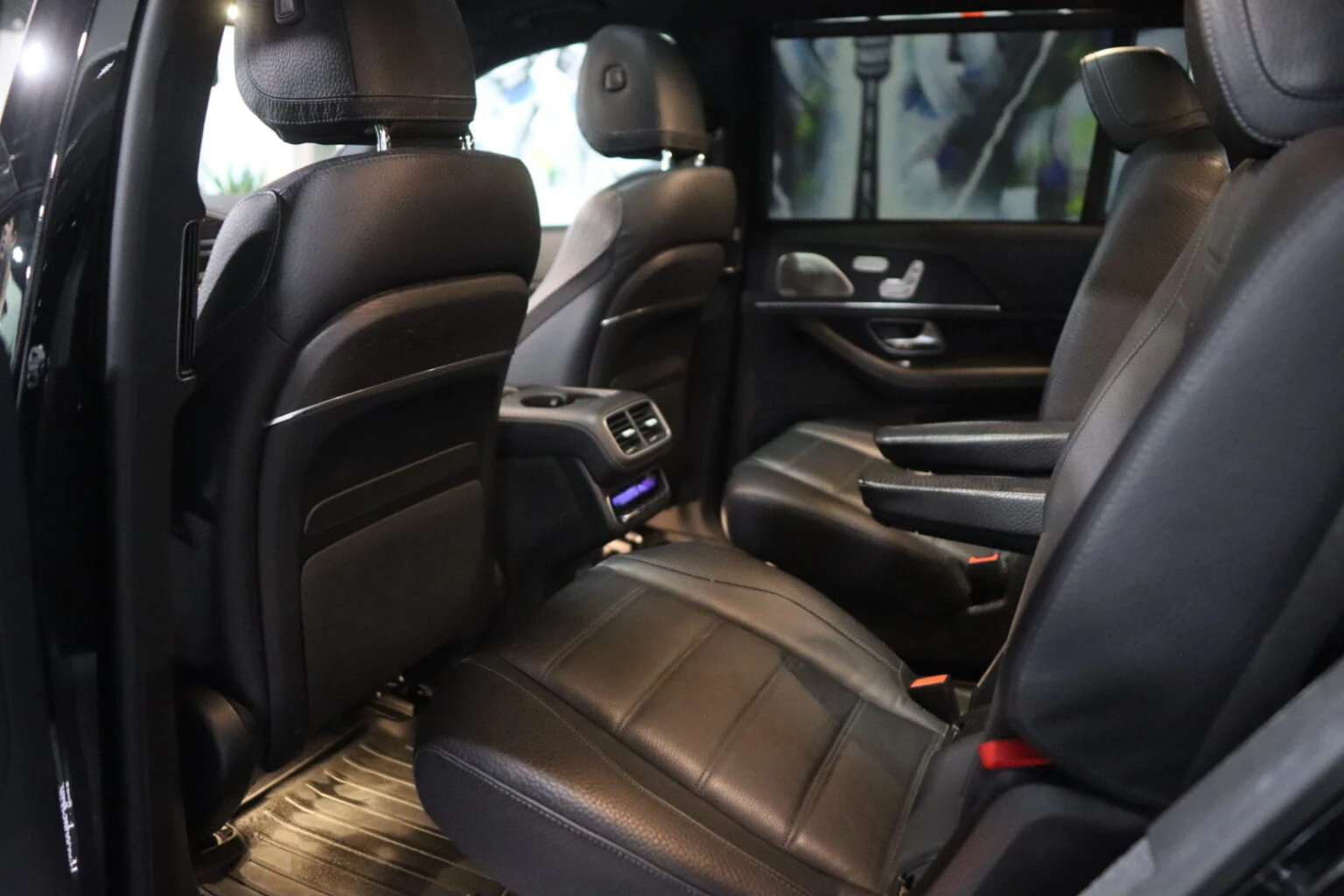 Mercedes-Benz GLS580  - изображение 7