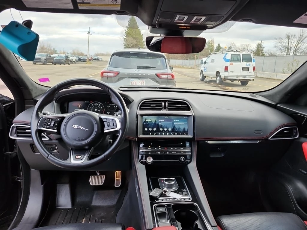 Jaguar F-PACE * S * CARFAX *    | Mobile.bg   5