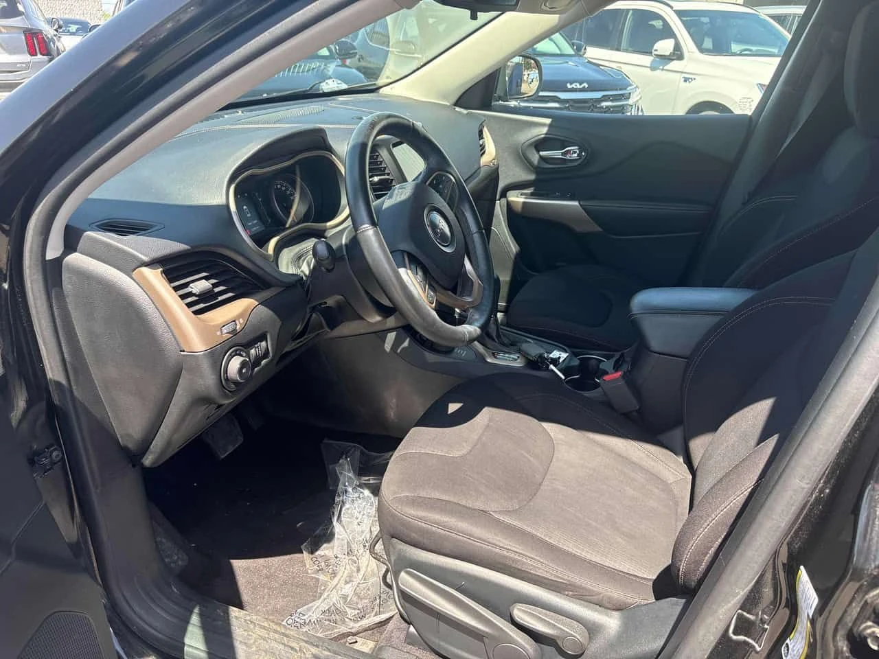 Jeep Cherokee * North * CARFAX * ПОДГРЕВ * КАМЕРА * NAVI, снимка 5 - Автомобили и джипове - 54340474