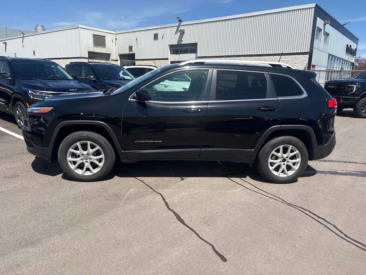 Jeep Cherokee * North * CARFAX * ПОДГРЕВ * КАМЕРА * NAVI, снимка 11 - Автомобили и джипове - 54340474