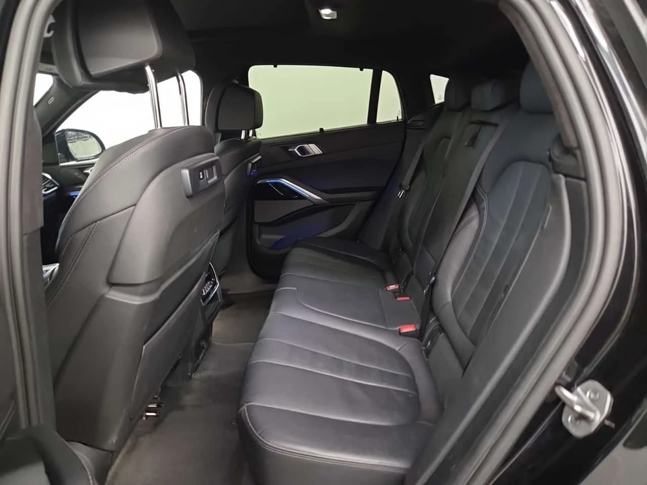 BMW X6 XDRIVE40I/ЛАЗЕРИ/360/ХАРМАН/ПАНО/МАСАЖ/ФИНАНСИРАНЕ, снимка 12 - Автомобили и джипове - 54684152