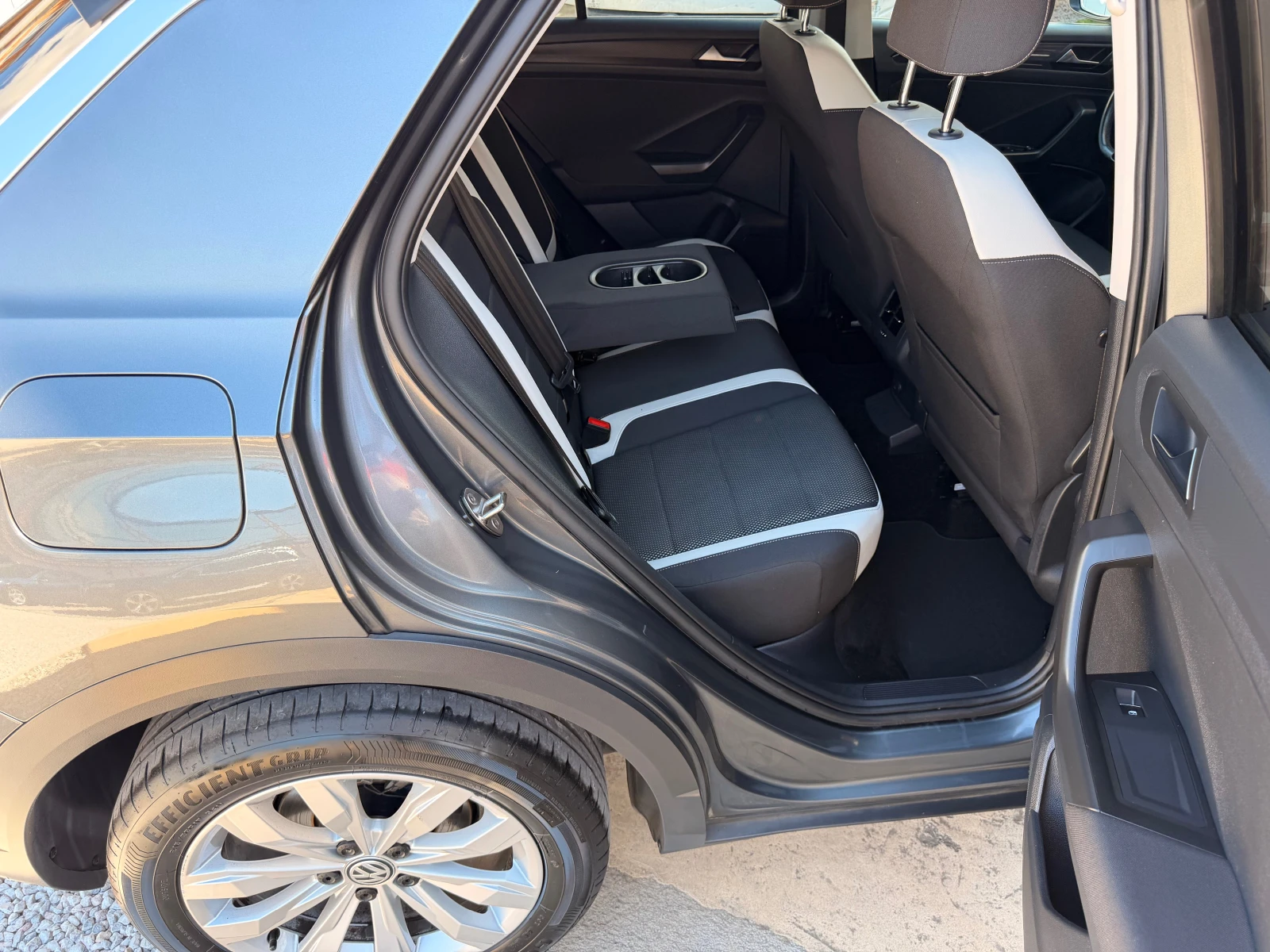 VW T-Roc 2.0TDI* AUT* R-LINE 150ks * KAMERA* DISTRONIK* LIZ | Mobile.bg � ����������� 15