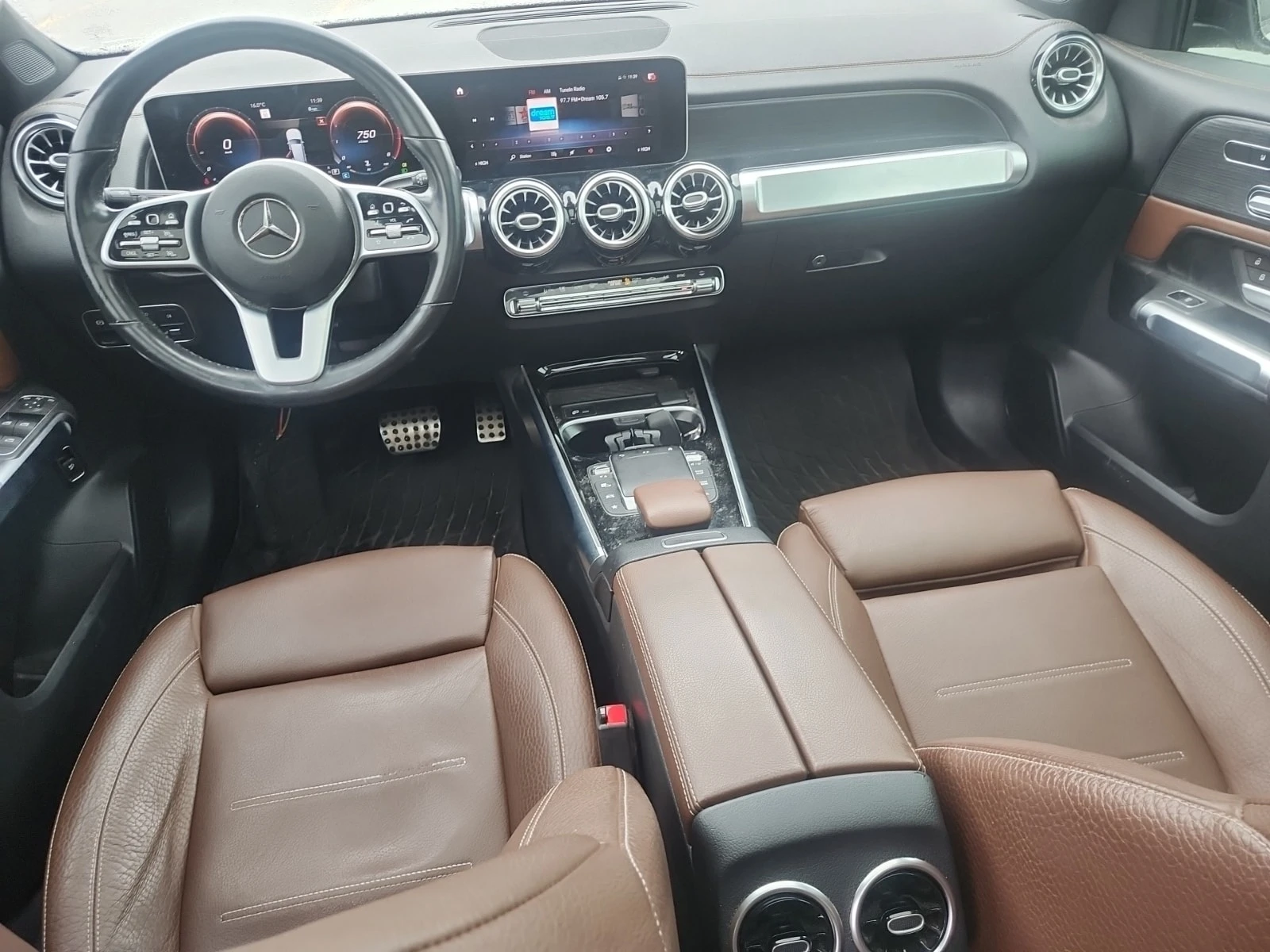 Mercedes-Benz GLB 250 * АВТОКРЕДИТ БЕЗ ПЪРВОНАЧАЛНА ВНОСКА * , снимка 10 - Автомобили и джипове - 56079743