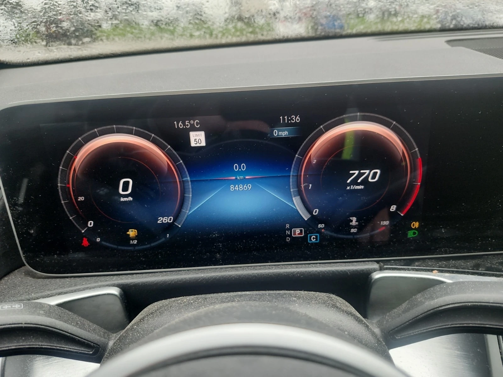 Mercedes-Benz GLB 250 * АВТОКРЕДИТ БЕЗ ПЪРВОНАЧАЛНА ВНОСКА * , снимка 9 - Автомобили и джипове - 56079743