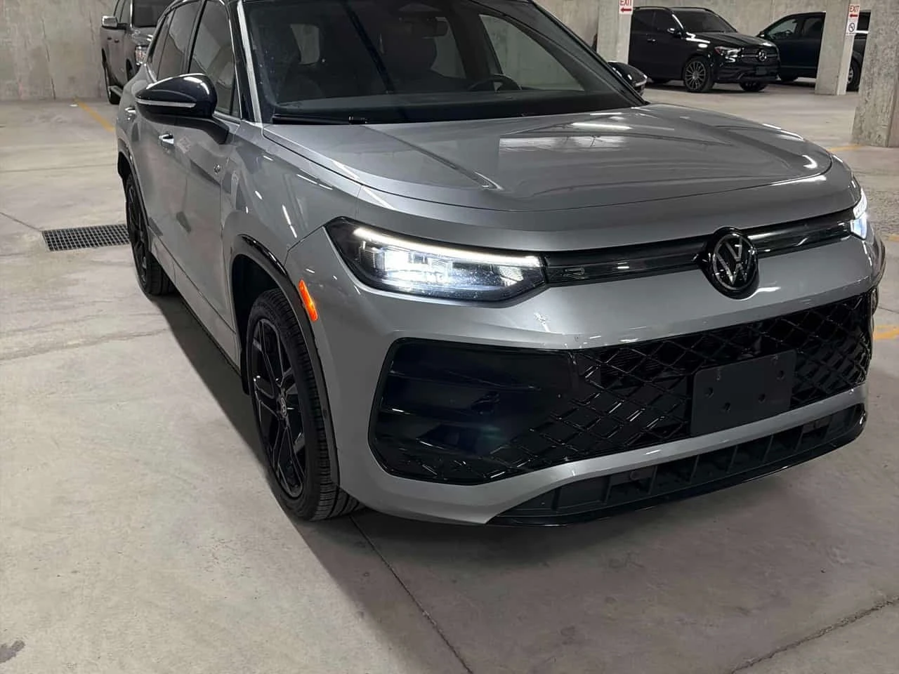 VW Tiguan R Line Black Edition / CARFAX / ����������  | Mobile.bg � ����������� 13
