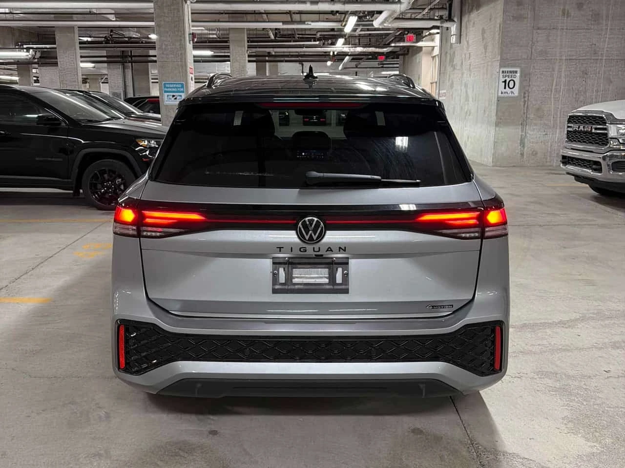VW Tiguan R Line Black Edition / CARFAX / ����������  | Mobile.bg � ����������� 5