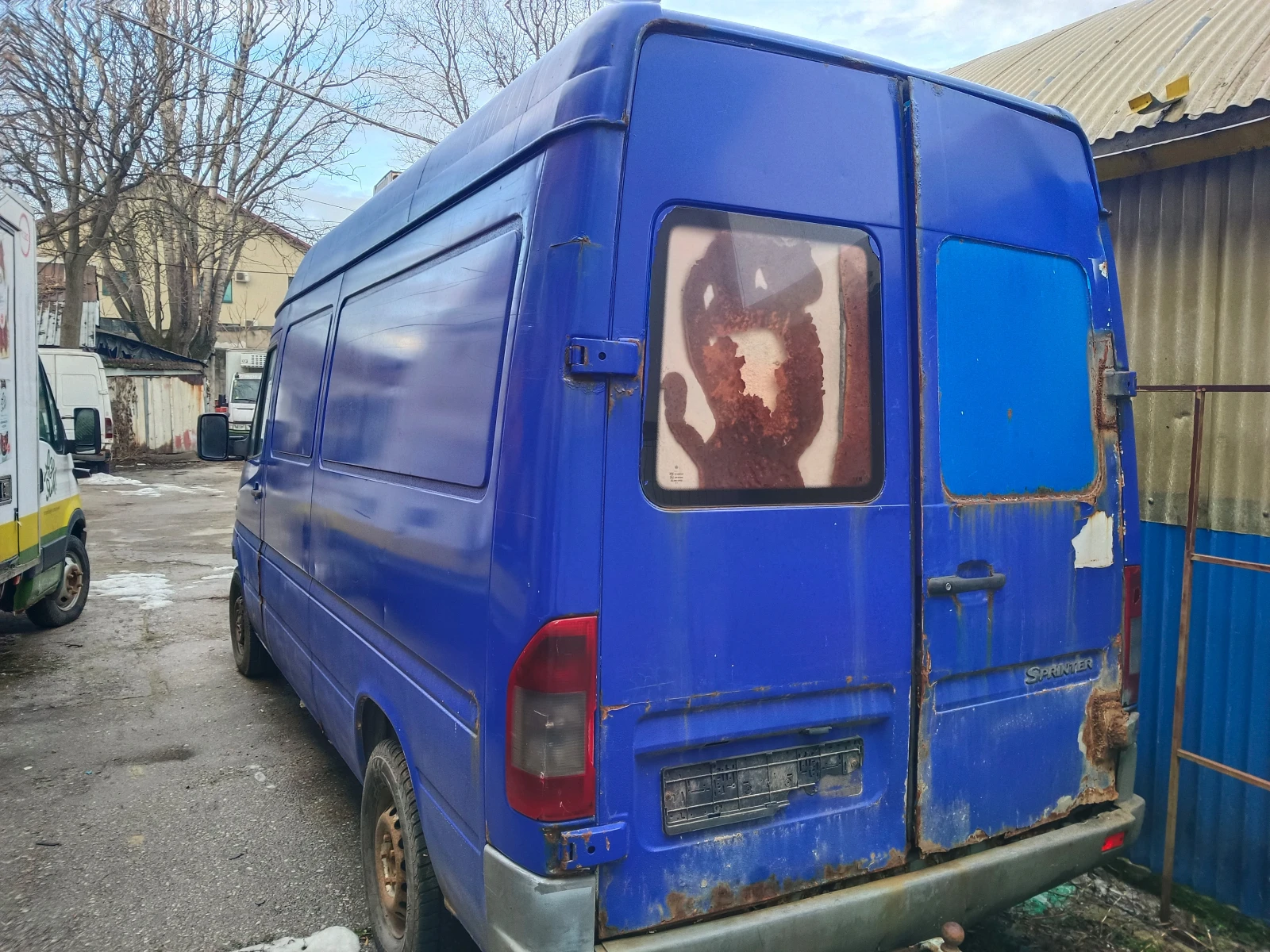 Mercedes-Benz Sprinter 313 2.2 CDI - изображение 5