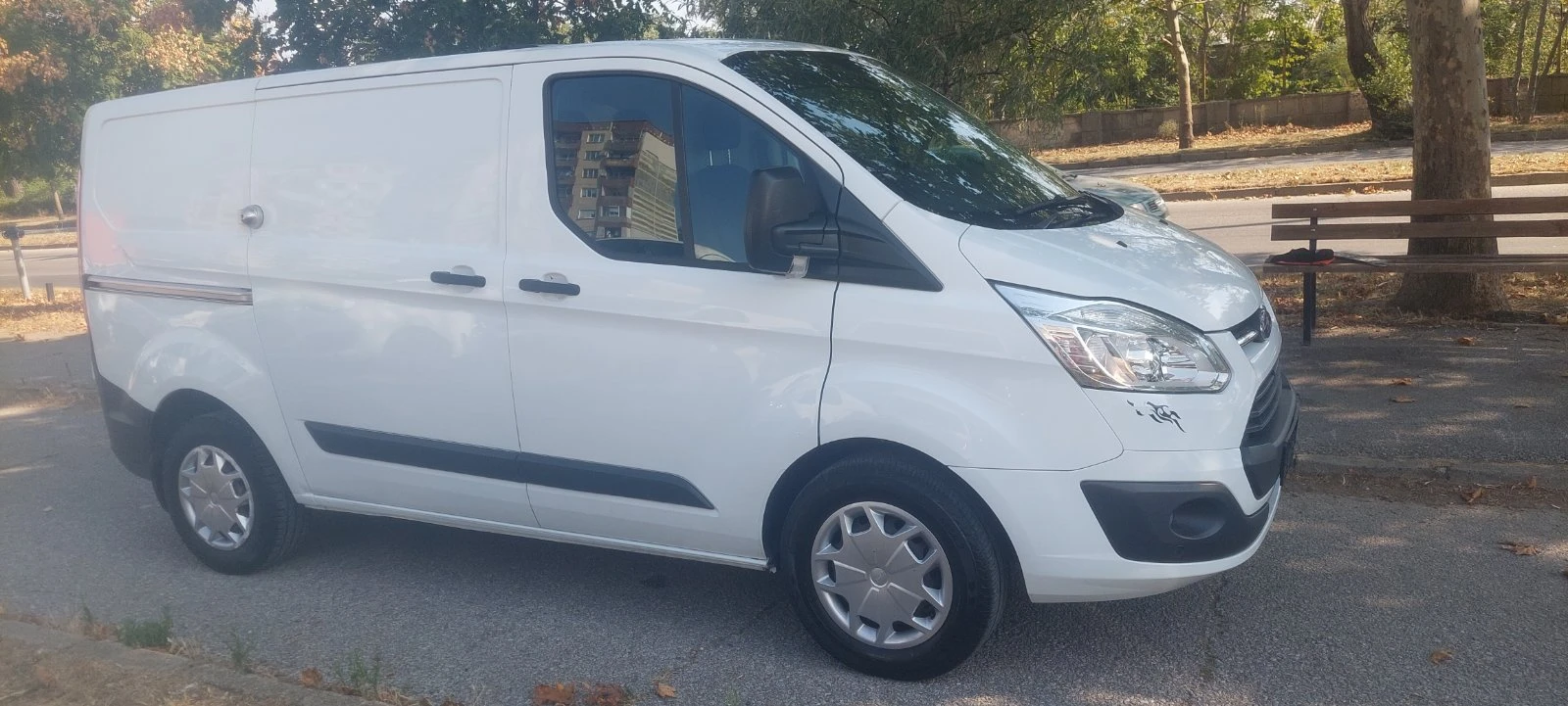 Ford Transit Custom 2.0 tdci клима автомат, снимка 4 - Бусове и автобуси - 55710858