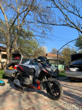 ����� �� �������� �� Aprilia Sr 125 Motard