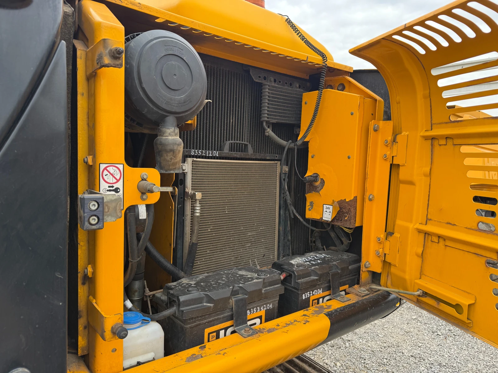 Багер JCB JS130LC - изображение 10