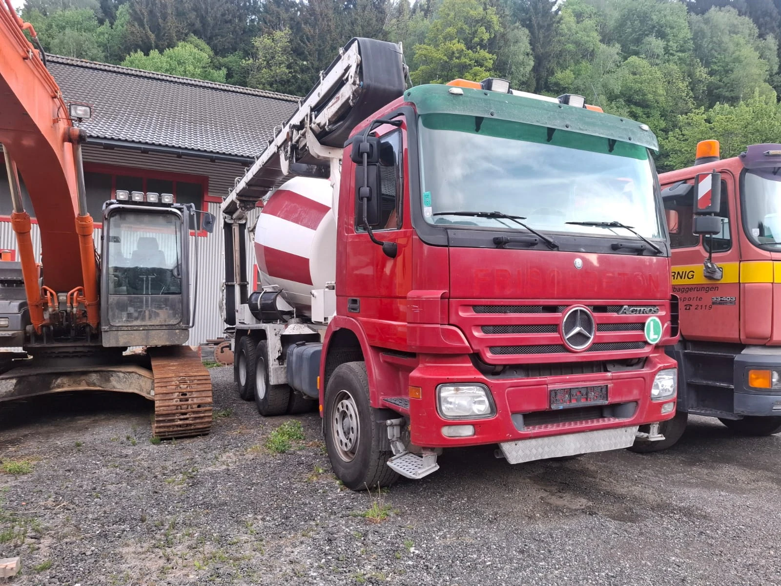 Бетон миксер Mercedes Actros с Лента, 6х4, Нов внос, , , 