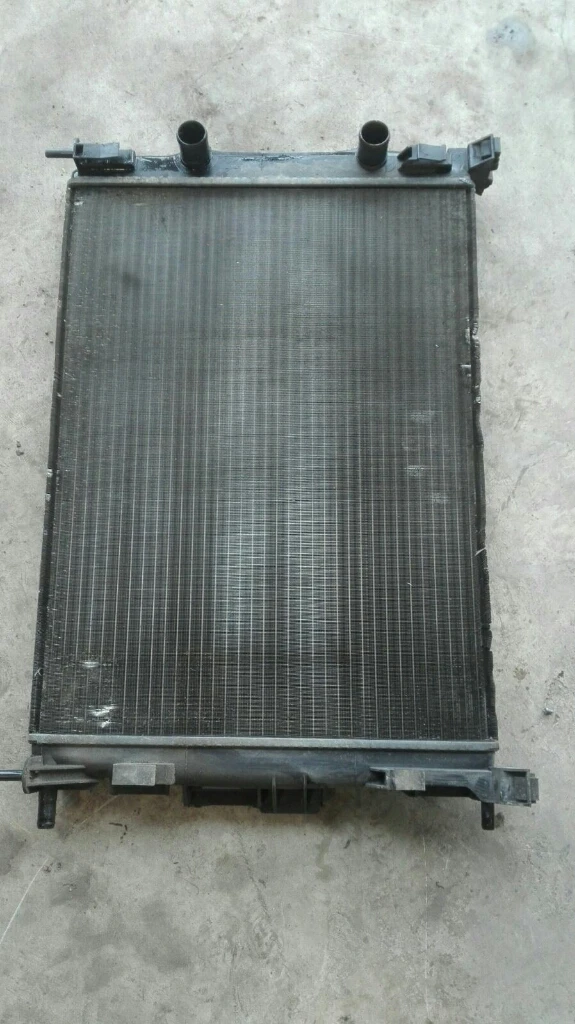 Воден радиатор Рено Меган 1.9дци (1)