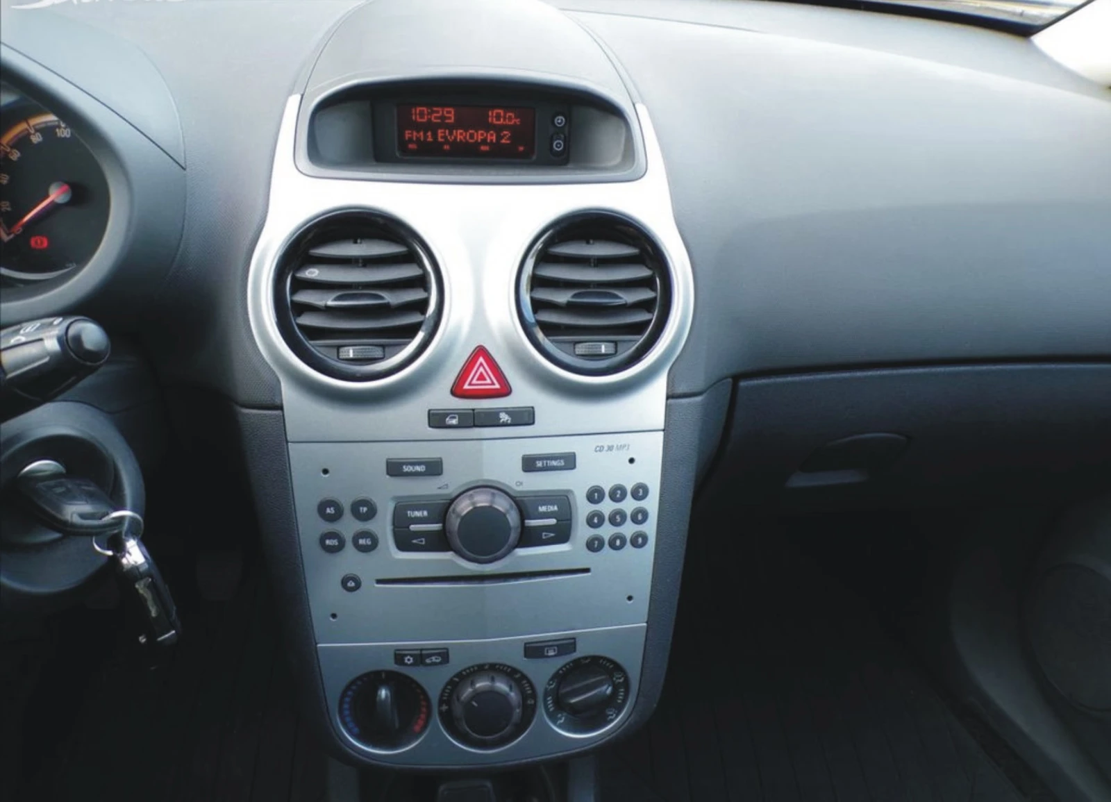 ����� ���� ����� �  2010-2014�. �������� Opel Corsa D ������ 1230���, 63�W, 86kc, ������� 3 �����. | Mobile.bg � ����������� 12