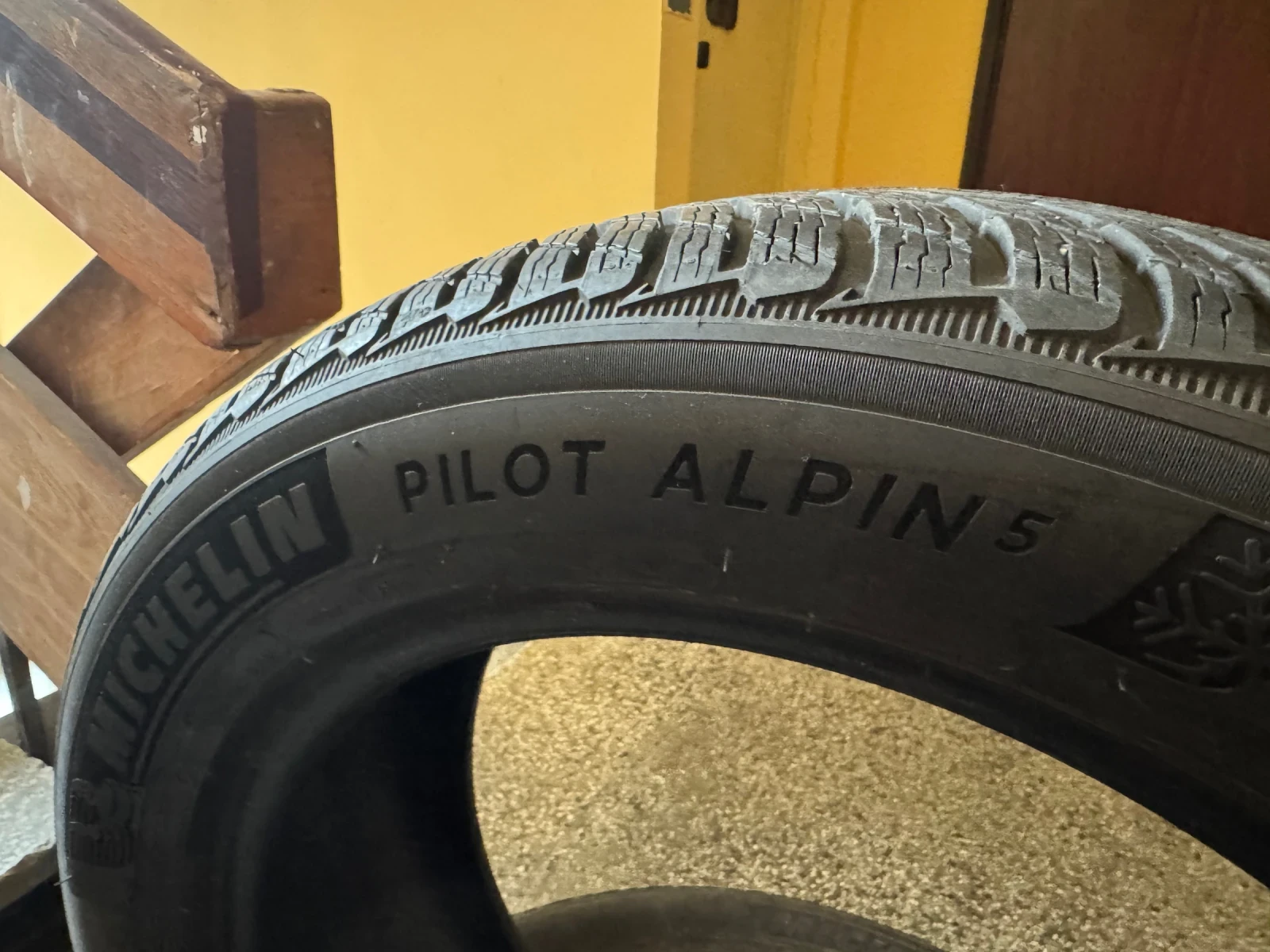 ���� 225/55R18 | Mobile.bg � ����������� 4