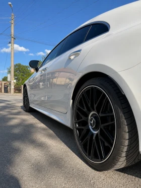 Mercedes-Benz CLS 450 4MATIC AMG LINE, снимка 6