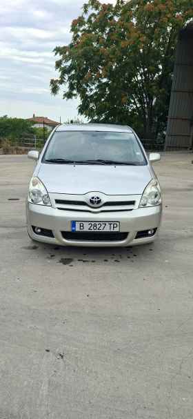 Toyota Corolla verso, снимка 1