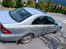 Mercedes-Benz C 220, снимка 12