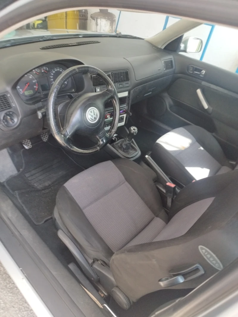 VW Golf, снимка 6 - Автомобили и джипове - 47168799