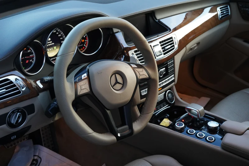 Mercedes-Benz CLS 63 AMG, снимка 7 - Автомобили и джипове - 52388445