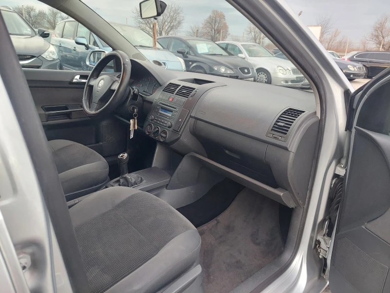 VW Polo 1.2i КЛИМА, снимка 10 - Автомобили и джипове - 48558711