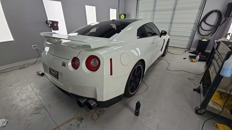 Nissan Gt-r R35 PREMIUM CARFAX АВТО КРЕДИТ , снимка 4 - Автомобили и джипове - 49507534