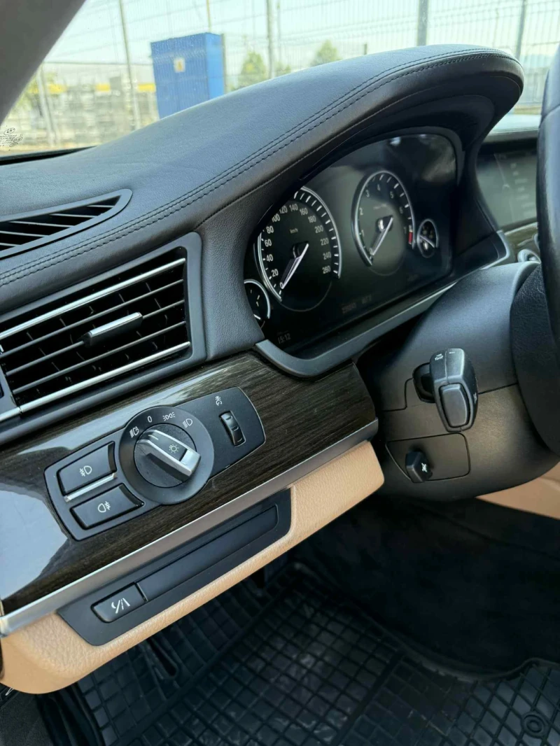 BMW 740 740LI LONG KEYLESS Европейска, снимка 10 - Автомобили и джипове - 52776775