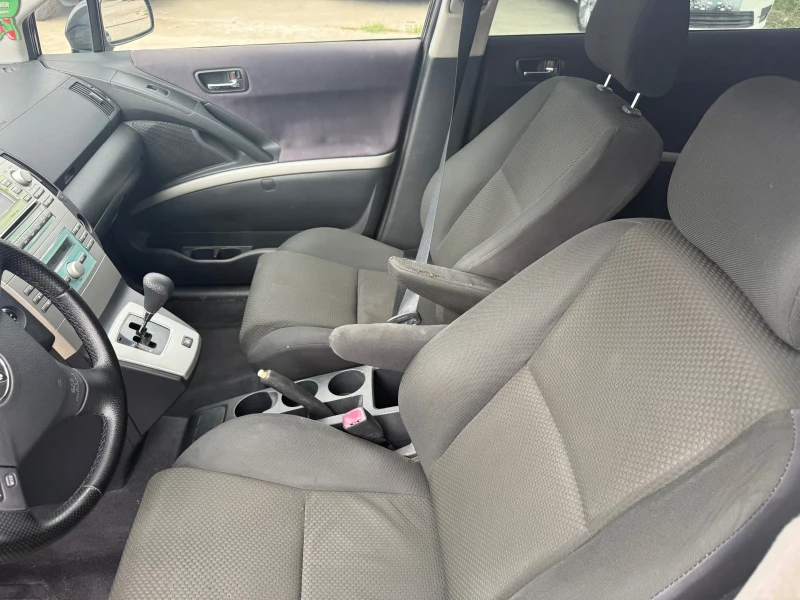 Toyota Corolla verso 1.8i 7места автомат, снимка 8 - Автомобили и джипове - 51752568