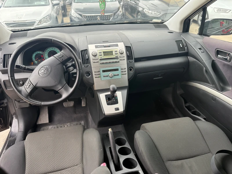 Toyota Corolla verso 1.8i 7места автомат, снимка 7 - Автомобили и джипове - 51752568