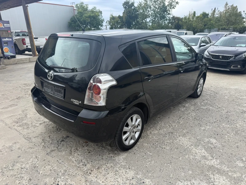 Toyota Corolla verso 1.8i 7места автомат, снимка 3 - Автомобили и джипове - 51752568