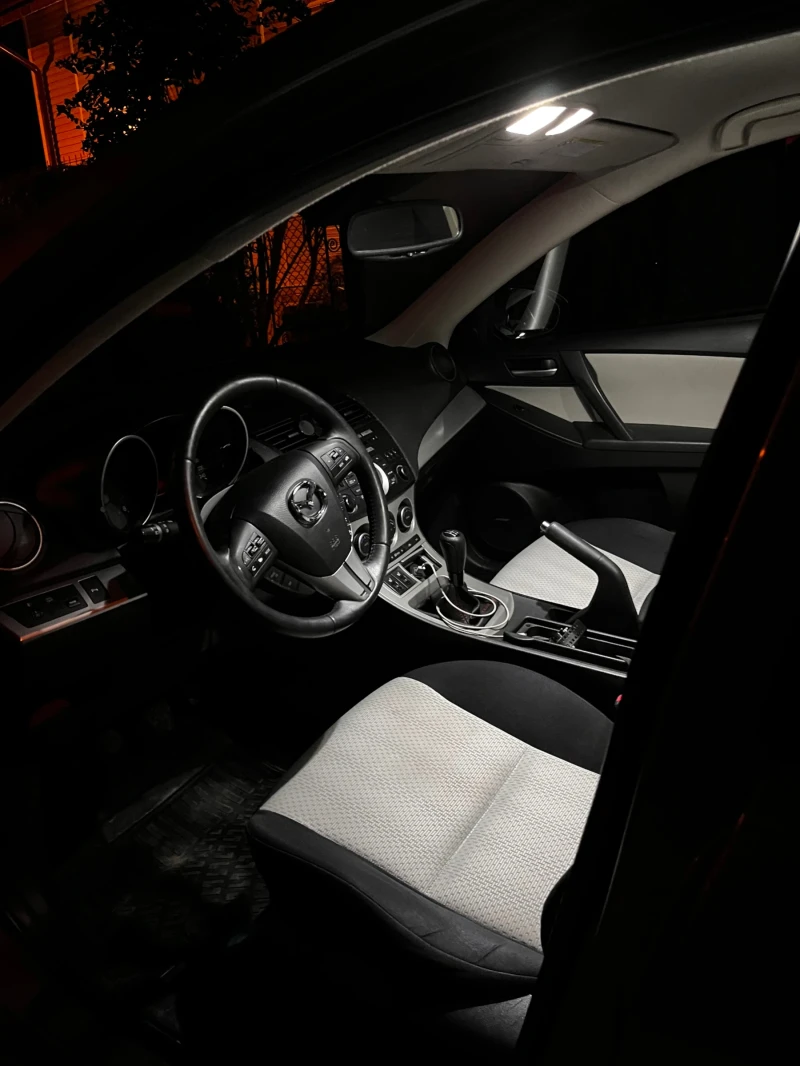 Mazda 3 Sport, снимка 7 - Автомобили и джипове - 52031127