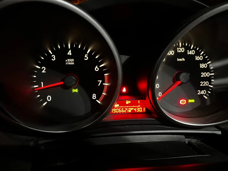 Mazda 3 Sport, снимка 11 - Автомобили и джипове - 52031127