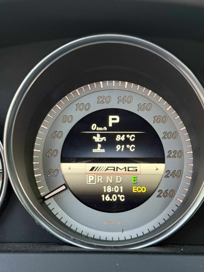 Mercedes-Benz 220, снимка 7 - Автомобили и джипове - 52370313