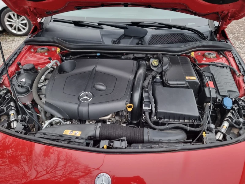 Mercedes-Benz CLA 200 200 cdi, снимка 15 - Автомобили и джипове - 52447725