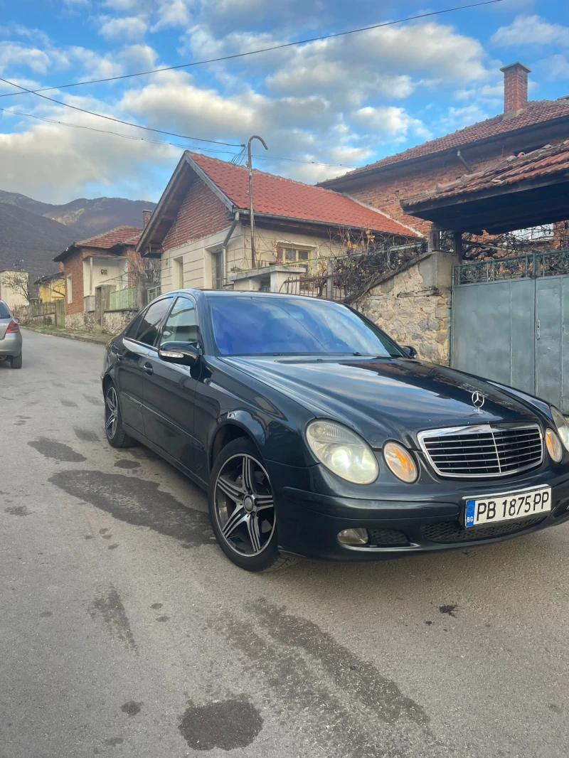 Mercedes-Benz E 220