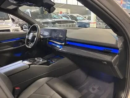 BMW i5 M60* xDrive* Bowers&Wilkins* 360* PANO* FULL*  | Mobile.bg � ����������� 11