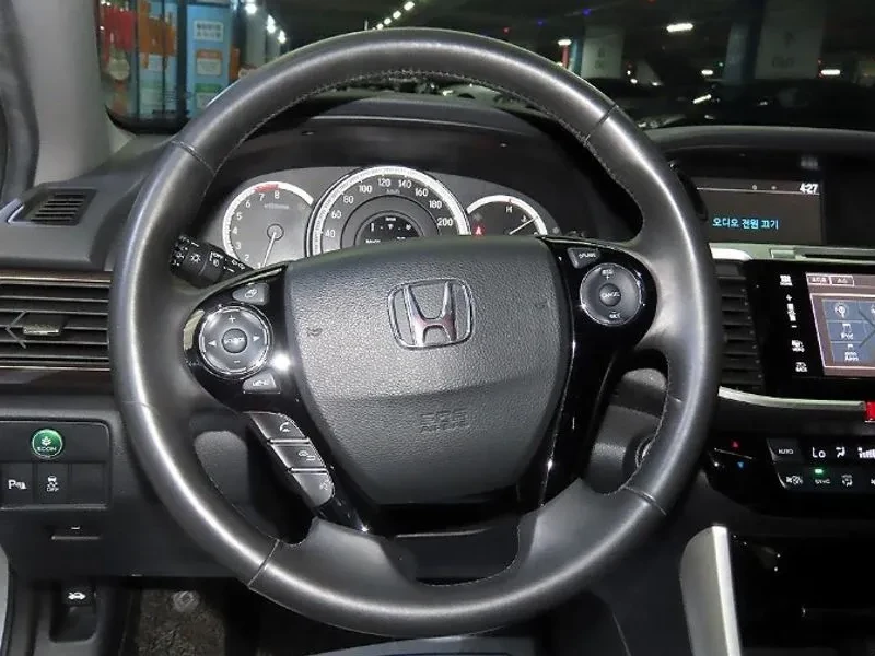 Honda Accord 2.4 9Th Generation, снимка 7 - Автомобили и джипове - 56655839