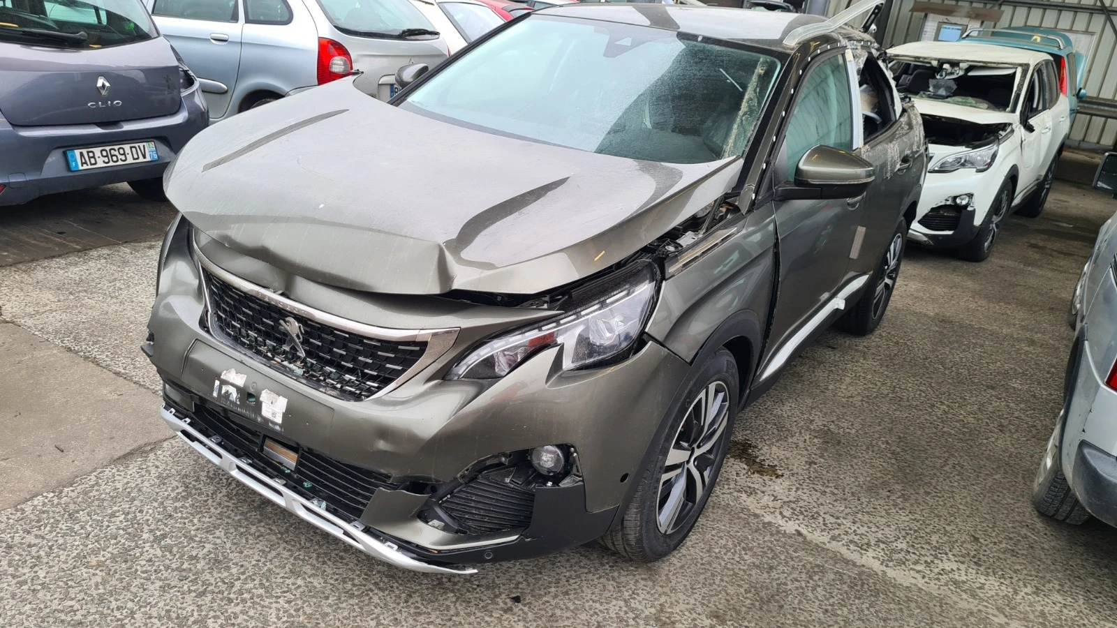 Peugeot 3008 1.2THP /1.5 HDi - изображение 6