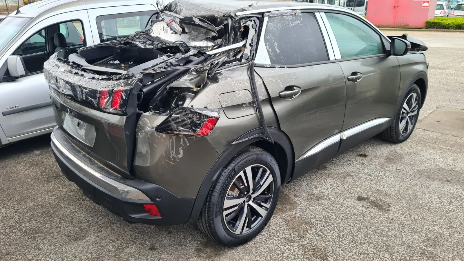 Peugeot 3008 1.2THP /1.5 HDi - изображение 9