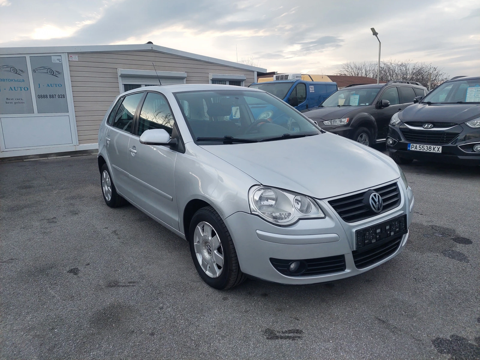 VW Polo 1.2i КЛИМА - изображение 2