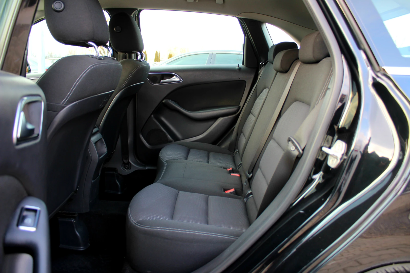Mercedes-Benz B 180 CDI СОБСТВЕН ЛИЗИНГ | Mobile.bg — изображение 15