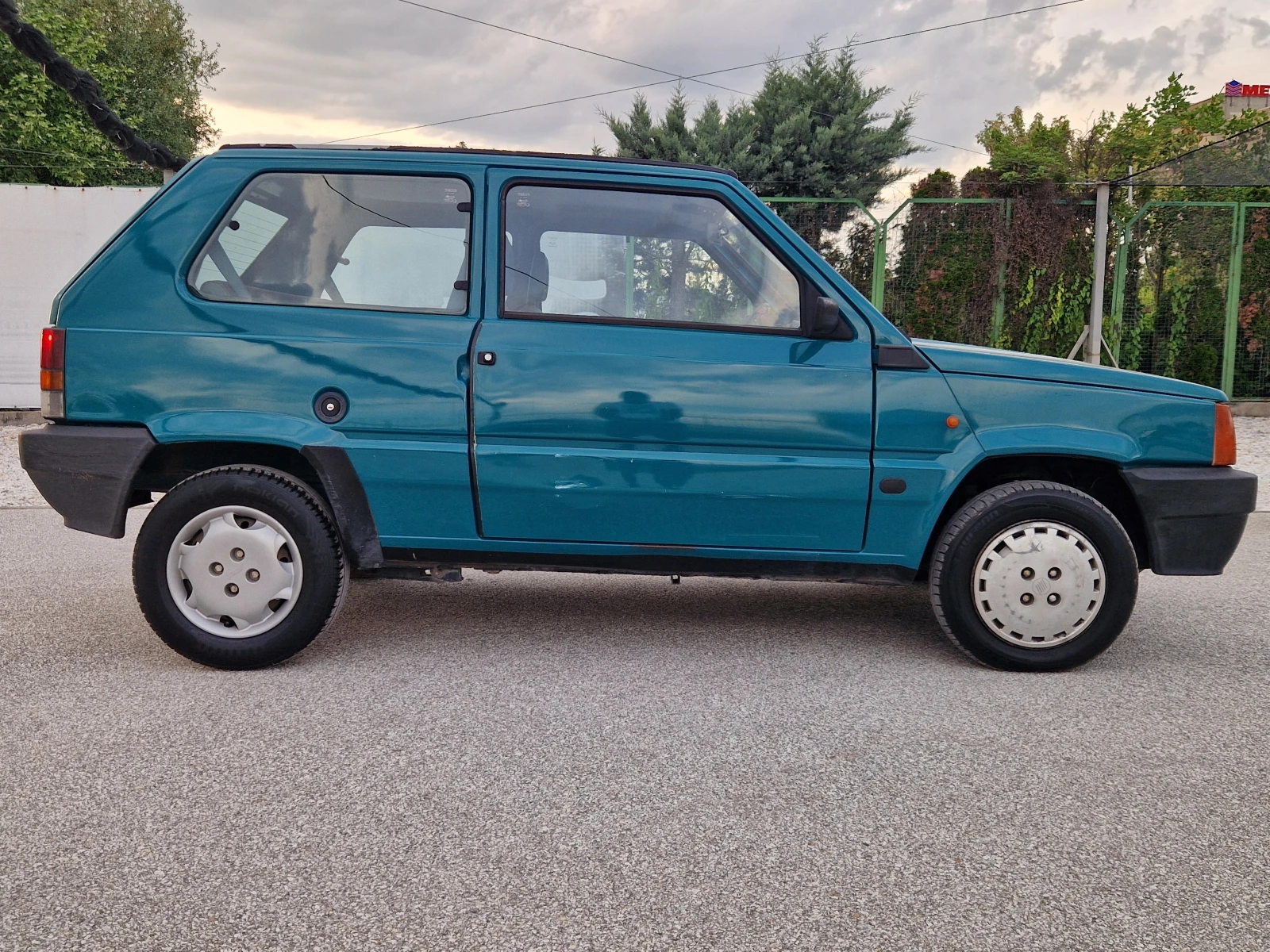 Fiat Panda 1.0i ВСИЧКО ПЛАТЕНО-ОБСЛУЖЕН-БЕЗ РЪЖДА И КОРОЗИЯ - изображение 5