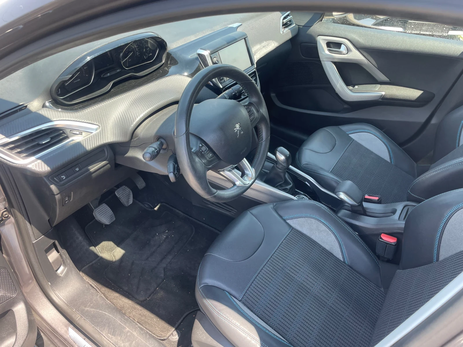 Peugeot 2008 UrbanCross - изображение 9