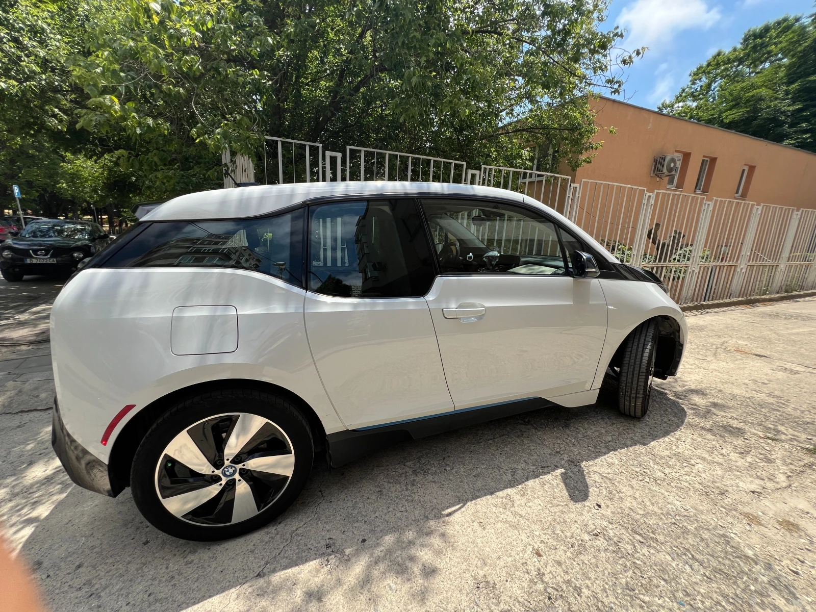 BMW i3  - изображение 2
