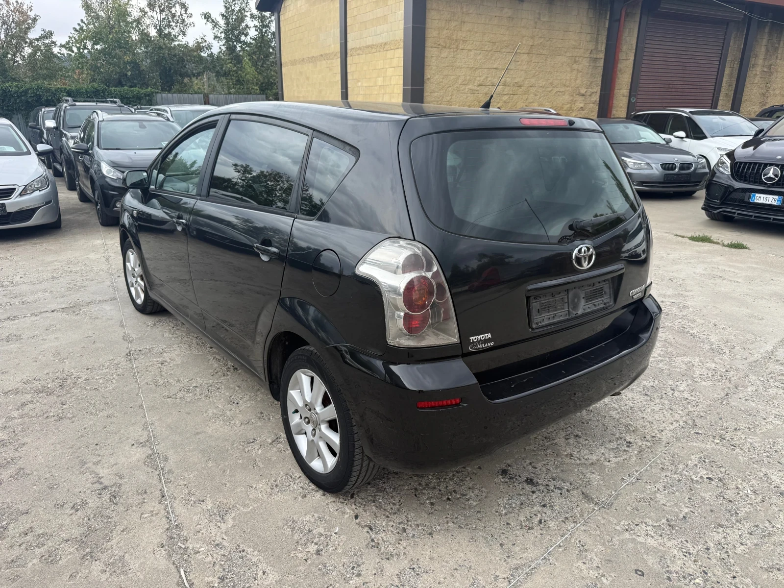 Toyota Corolla verso 1.8i 7места автомат - изображение 4