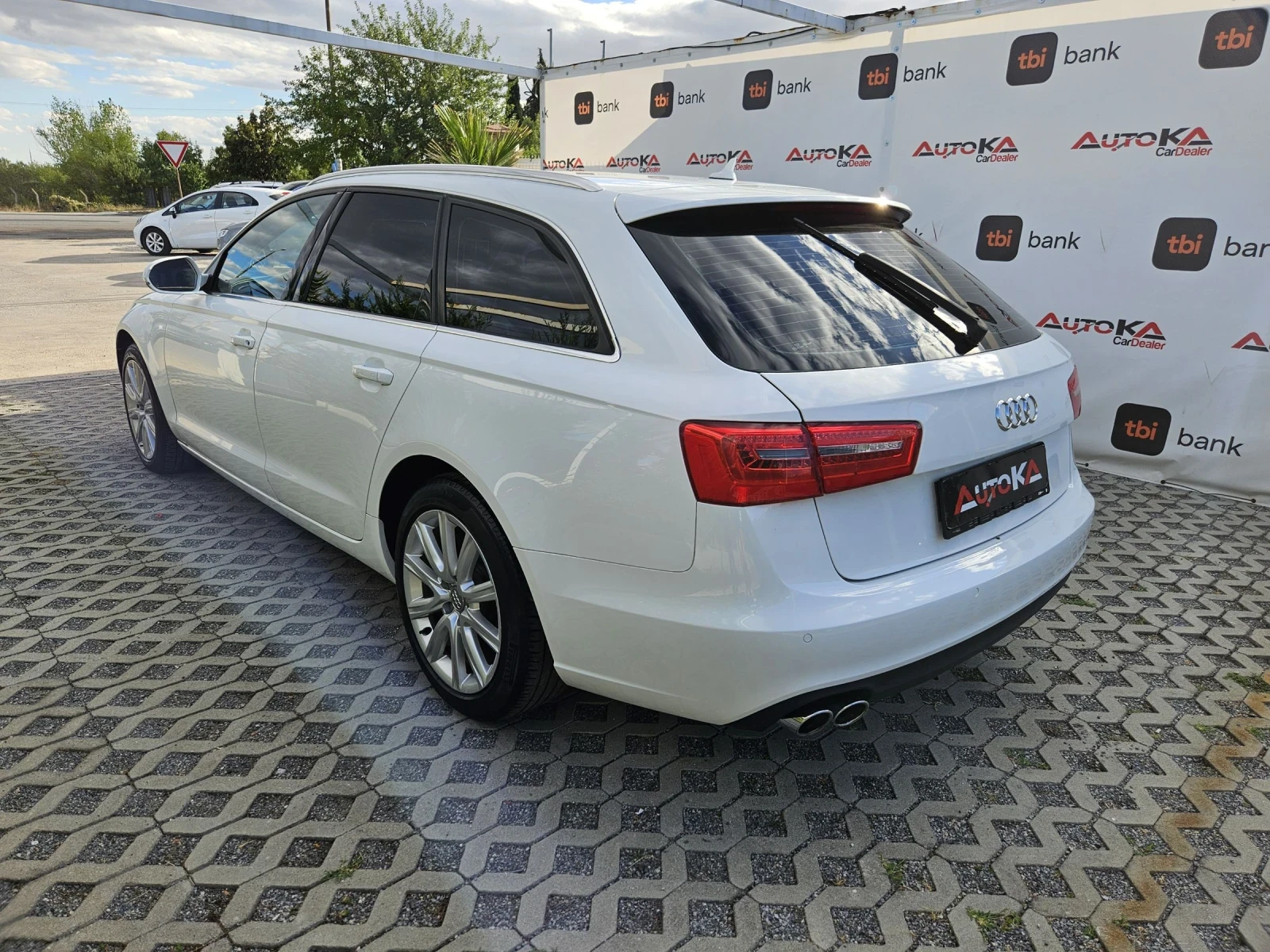 Audi A6 2.0TDI-177кс= АВТОМАТ= FULL LED= 360= ПОДГРЕВ  - изображение 5